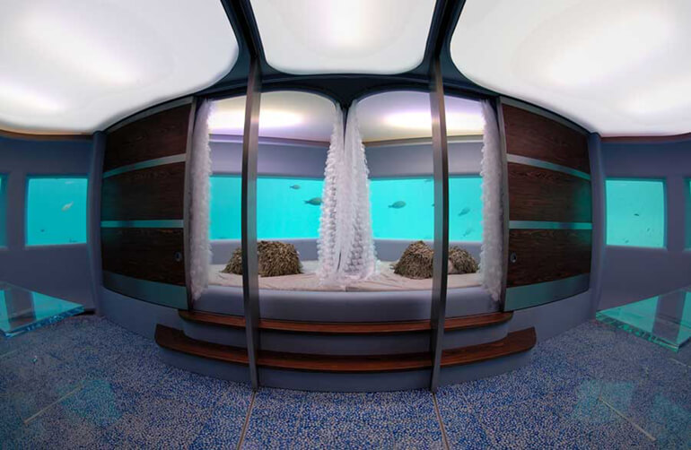 spa under water 02